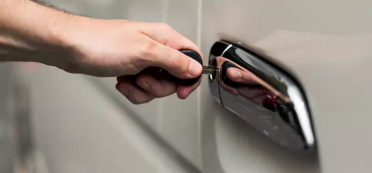 Why Choose Our Auto Locksmith Team in Woodstock, IL?